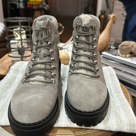 🪧 Marc Fisher Women’s Nairy Hiking Boot in Gray Suede w/Faux Shearling, Size 9.5 - Picture 2 of 16